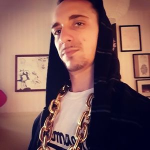 Meet your Posher, Timothy